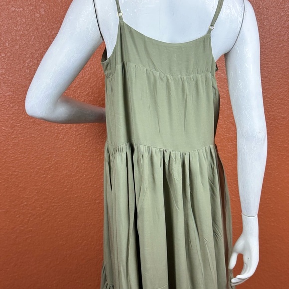 Z Supply Light Green Maxi Dress Size Medium.   E11 - Picture 3 of 17